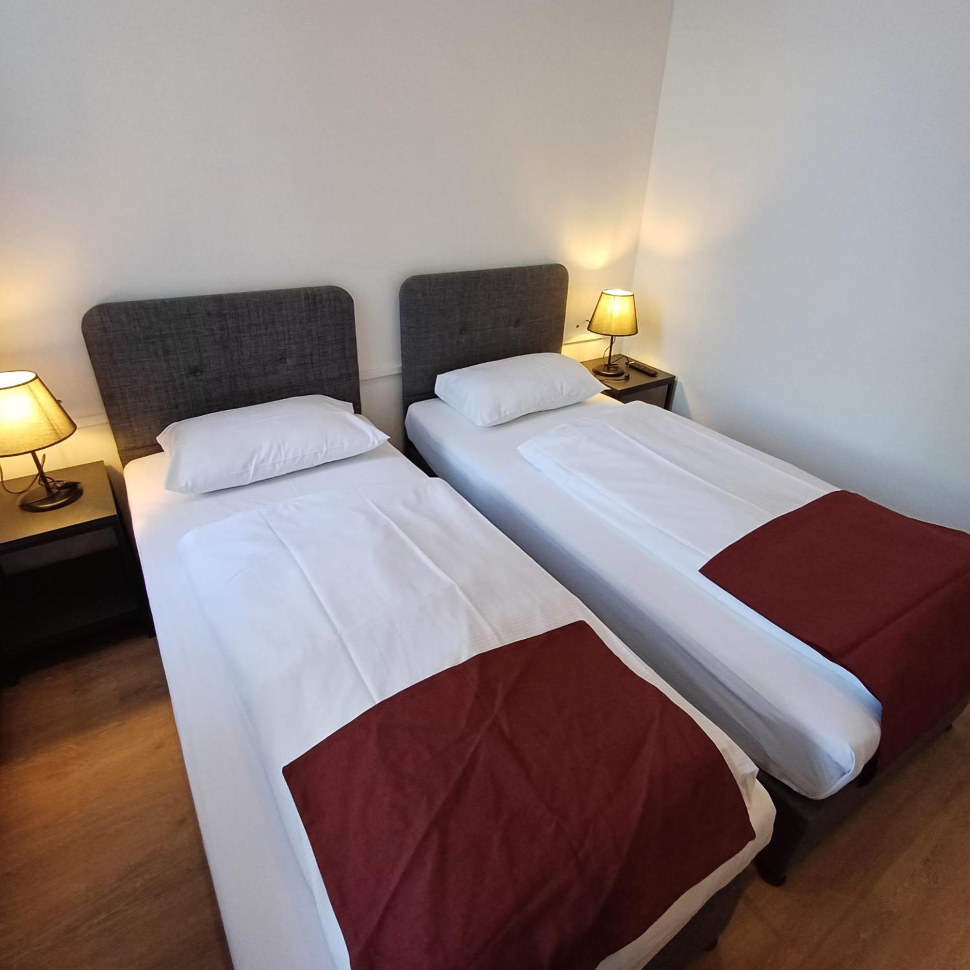 Trip Inn Hotel Duesseldorf Нойс Екстер'єр фото