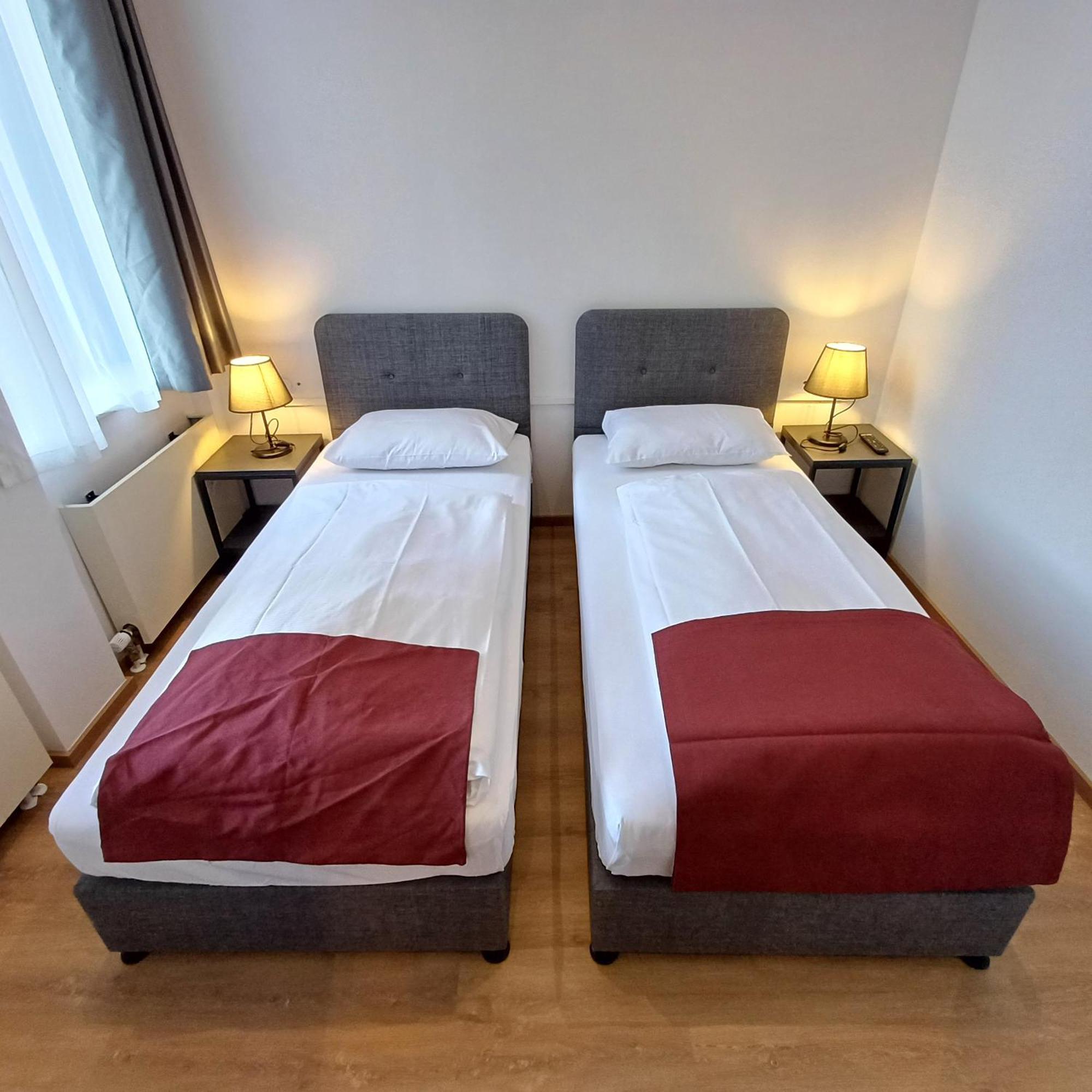 Trip Inn Hotel Duesseldorf Нойс Екстер'єр фото